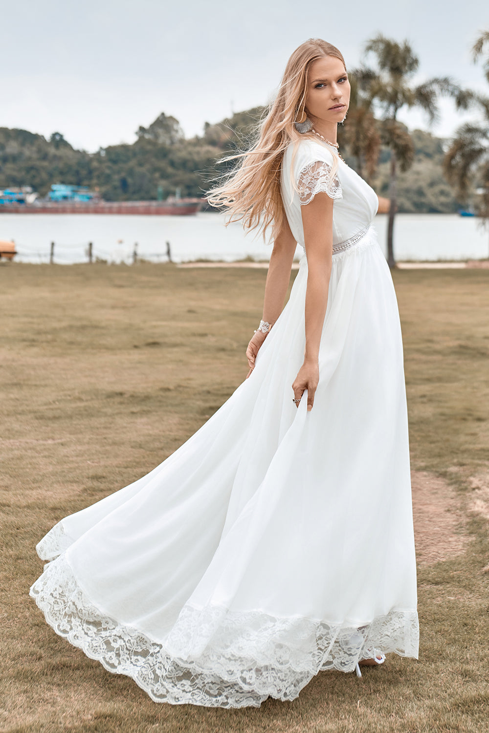 Vestido de novia Boho simple con cuello en V profundo con hendidura