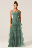 Precioso vestido de dama de honor largo de tul de eucalipto con tirantes finos de línea A