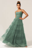 Precioso vestido de dama de honor largo de tul de eucalipto con tirantes finos de línea A