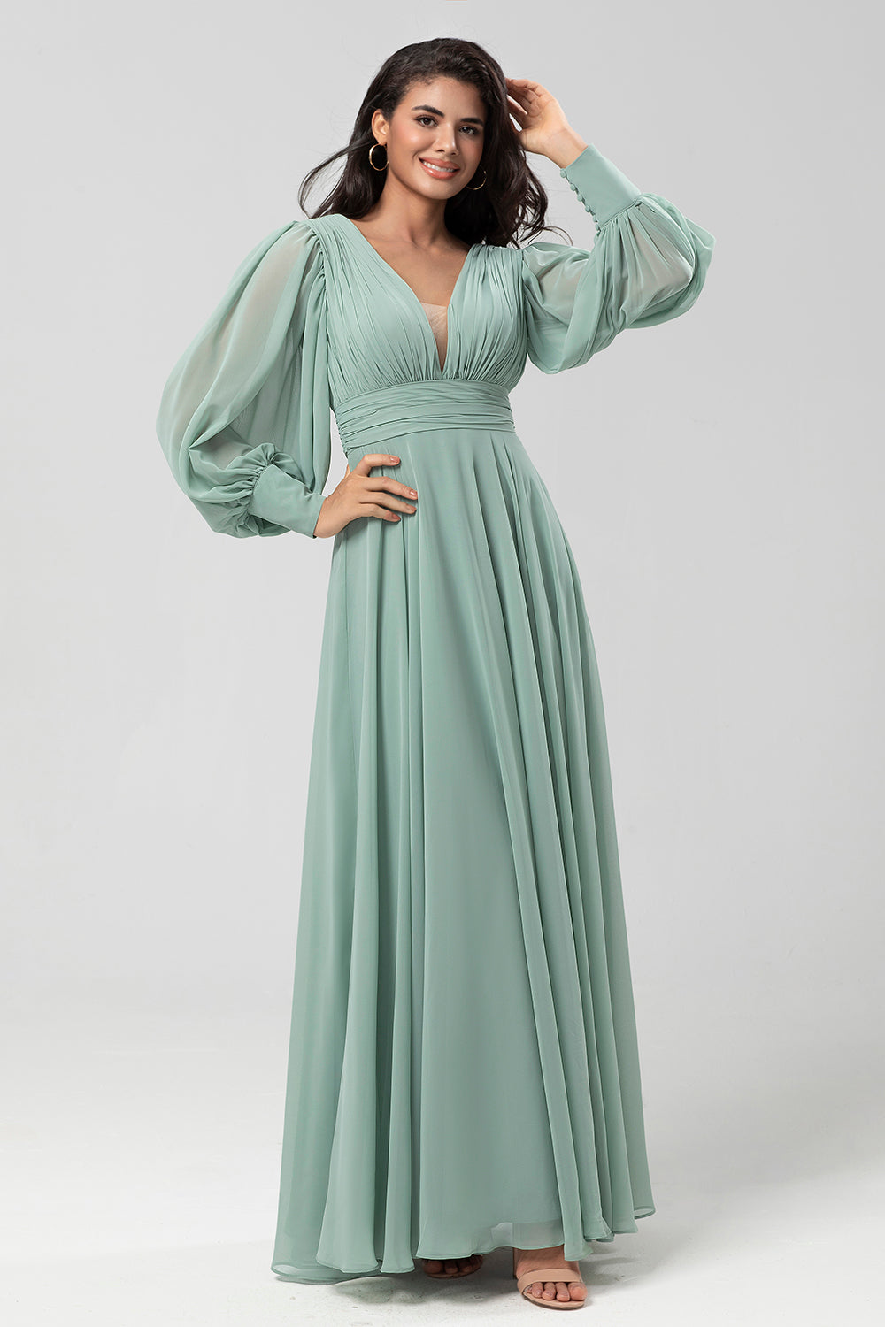 Manga larga desmontable Vestido de dama de honor verde gasa con plisado