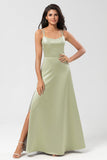 Vestido de dama de honor verde satinado con espalda con cordones