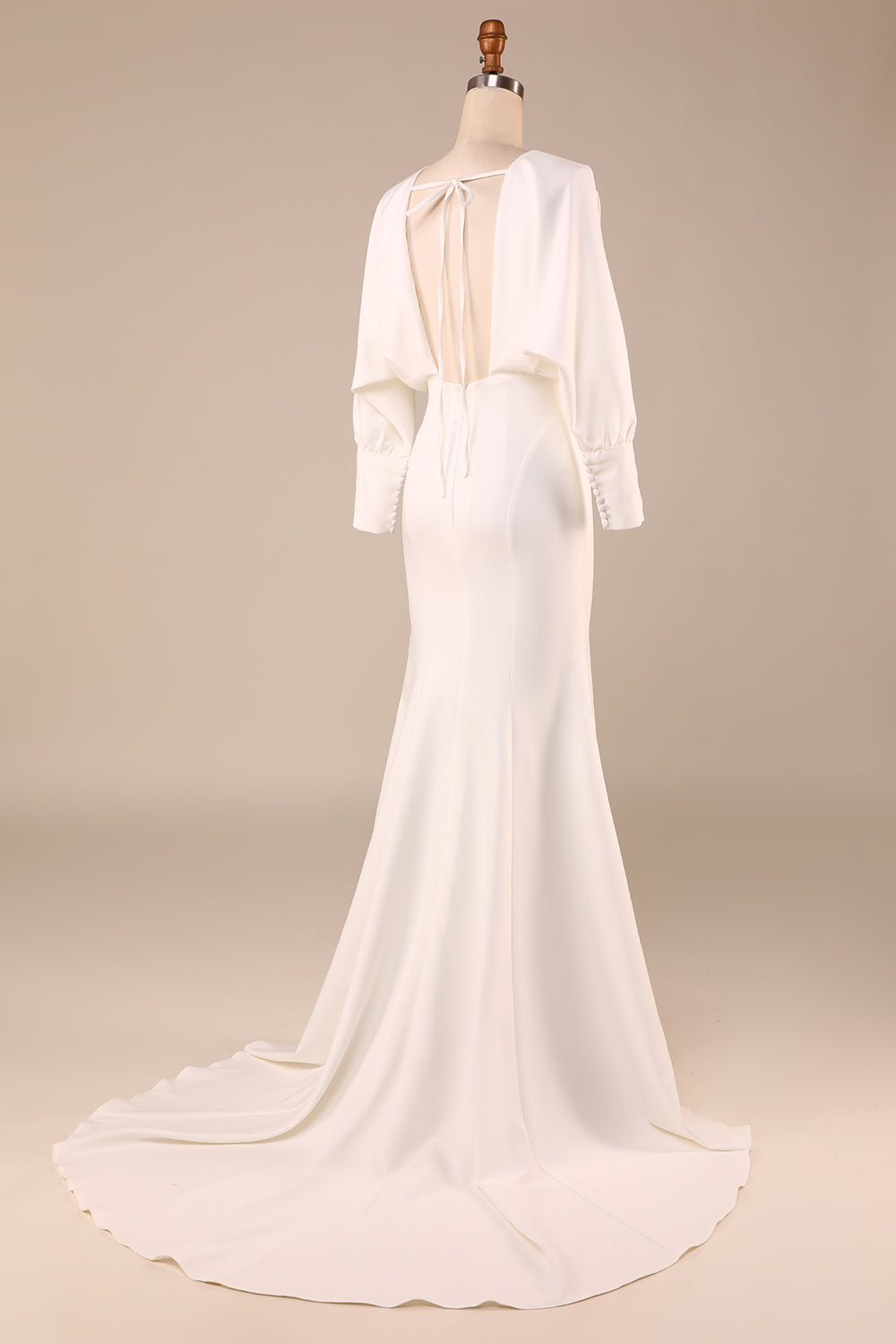 Simple Sirena de marfil Mangas largas Vestido de novia de cuello en V profundo