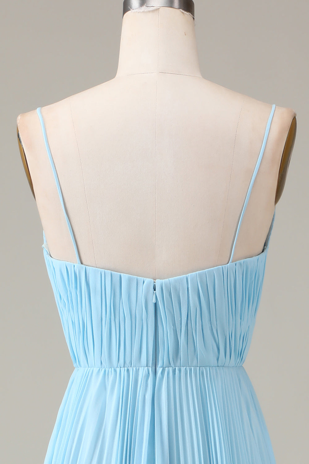 Tirantes de espagueti azul cielo Vestido de dama de honor plisado de gasa plisada con escote en V