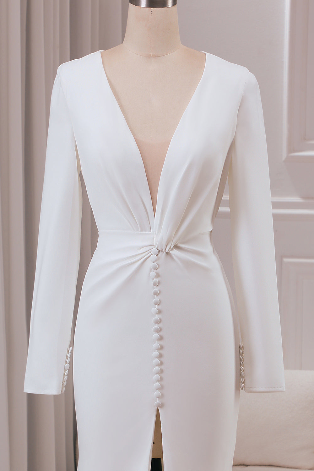 Vestido de novia sirena de crepé de manga larga con escote en V profundo marfil con abertura frontal