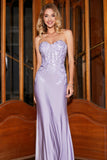 Elegante vestido de fiesta de corsé lila de sirena con apliques de encaje