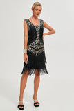 Vestido flapper negro de Gatsby de la década de 20 con lentejuelas y flecos