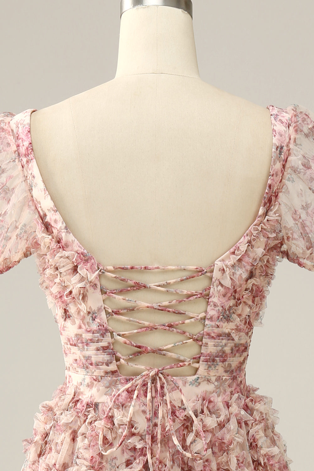 Vestido de graduación cuello cuadrado rosa