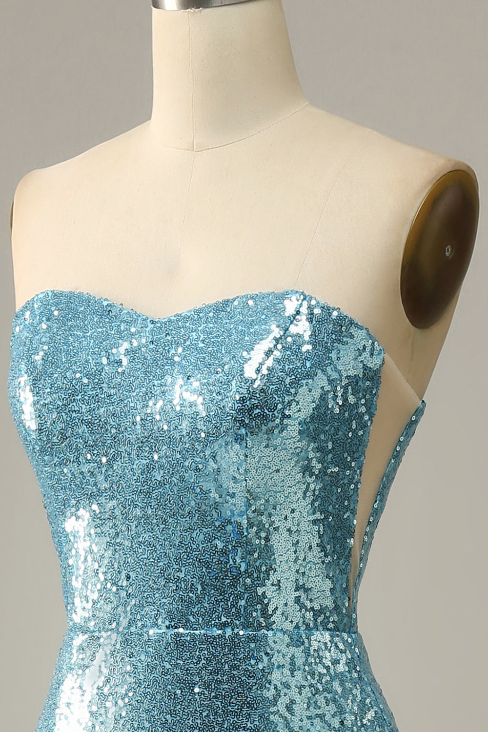 Vestido de fiesta de sirena de lentejuelas azul cielo con plumas