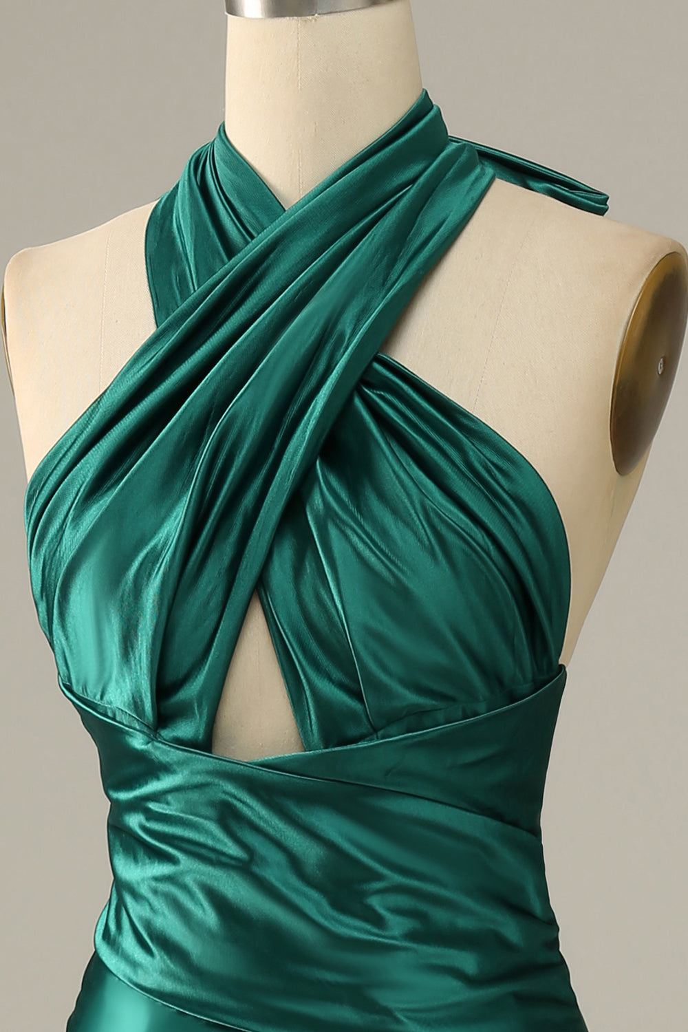 Vestido de fiesta de sirena verde oscuro halter
