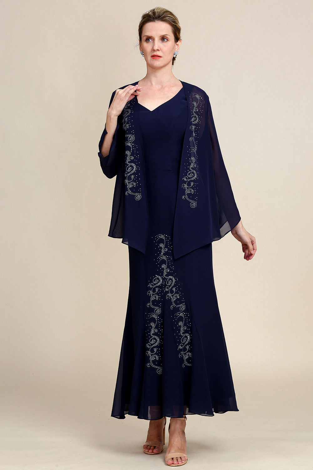 Vestido de Madrina Azul Marino Con Cuentas