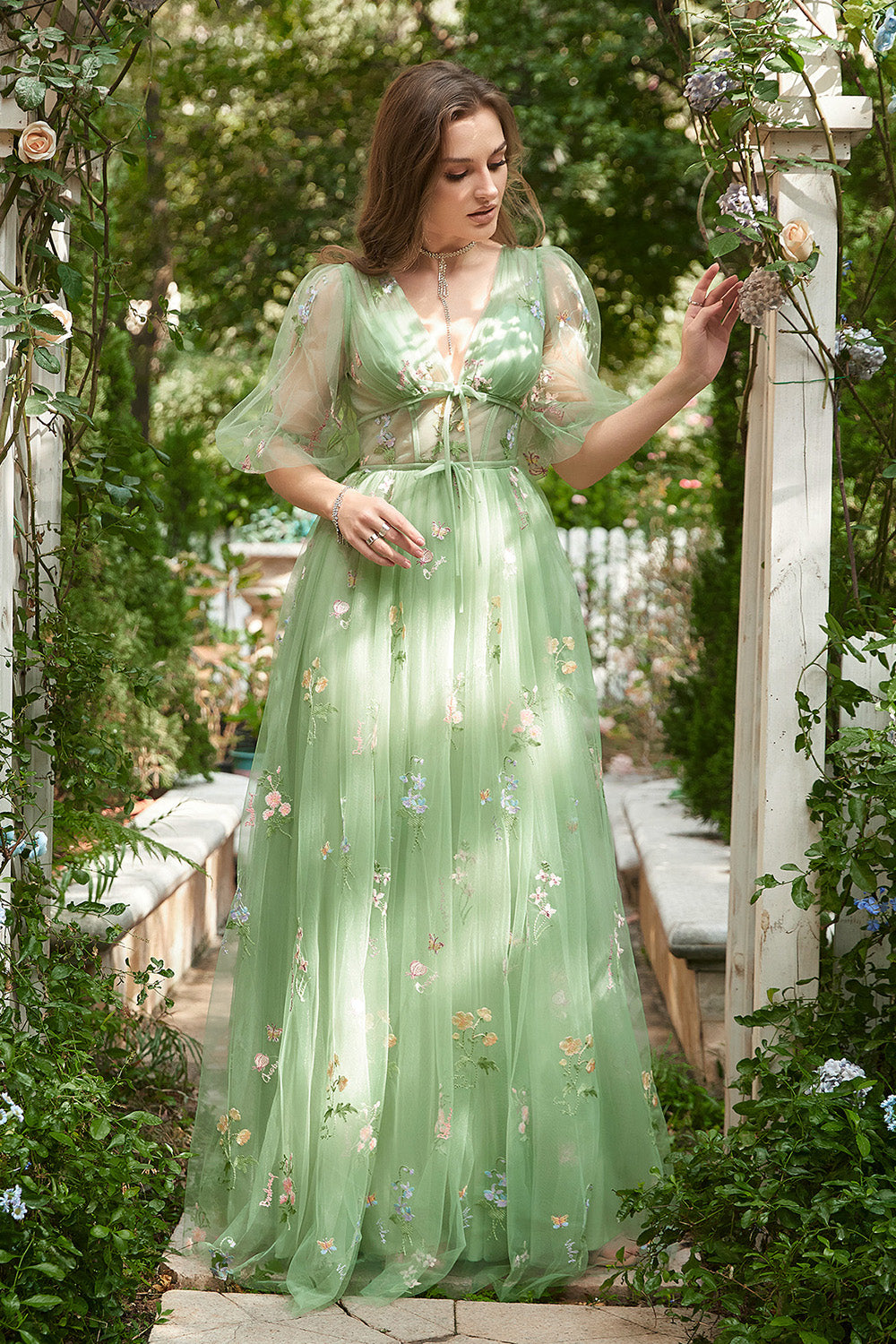 A-Línea Cuello en V Verde Vestido Largo Con Bordado