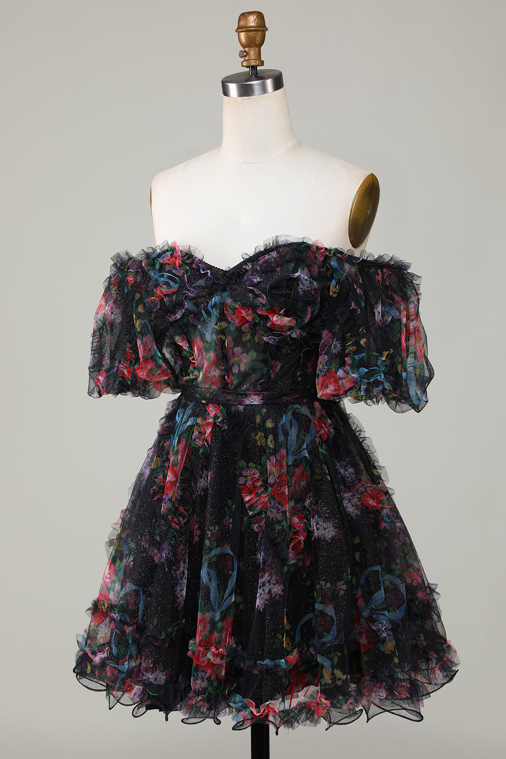 Hermosa una línea fuera del hombro Fucsia Tul Vestido corto de bienvenida con mangas cortas