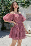 Hermosa una línea fuera del hombro Fucsia Tul Vestido corto de bienvenida con mangas cortas