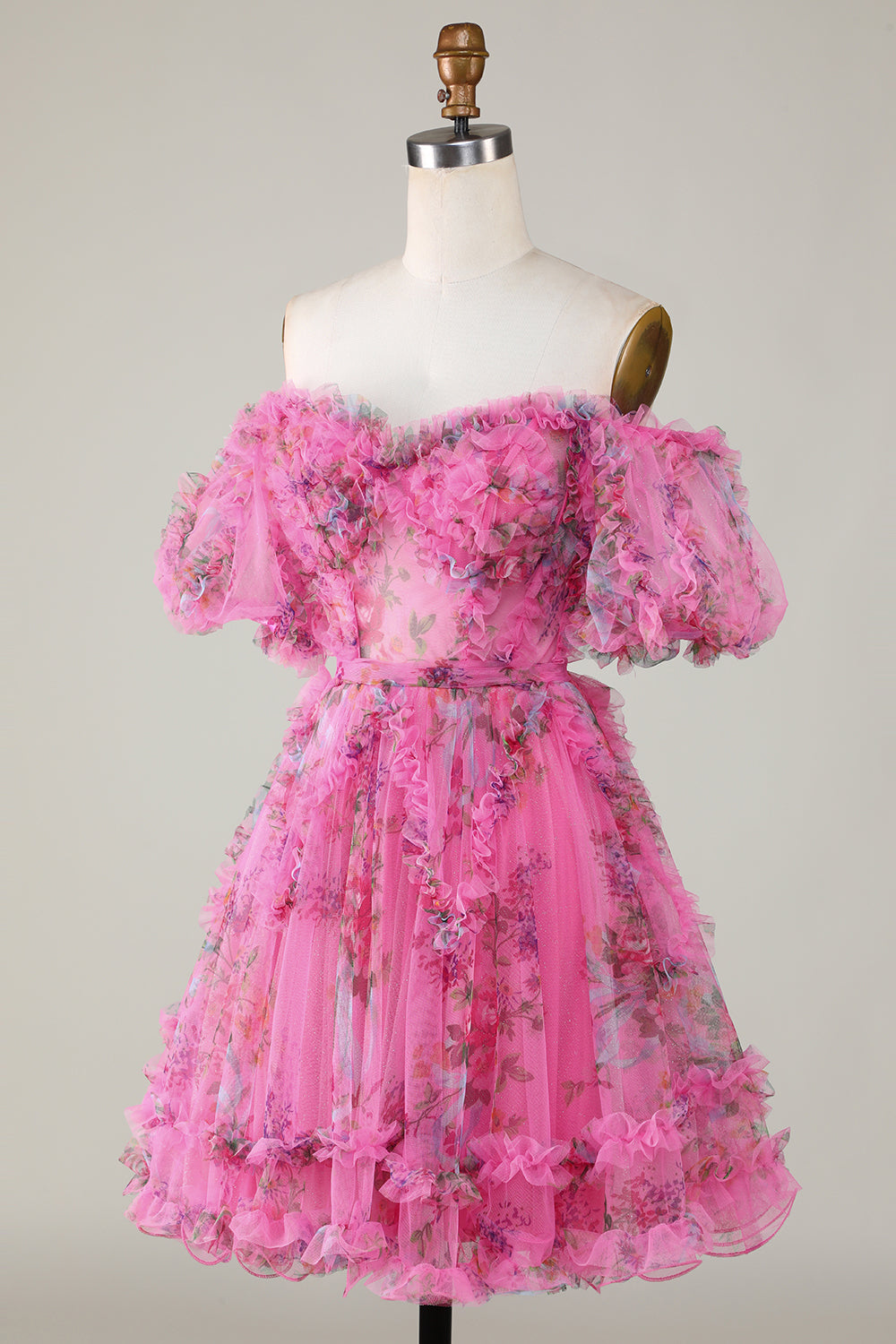 Hermosa una línea fuera del hombro Dusty Rose Tulle Short Homecoming Dress con mangas cortas