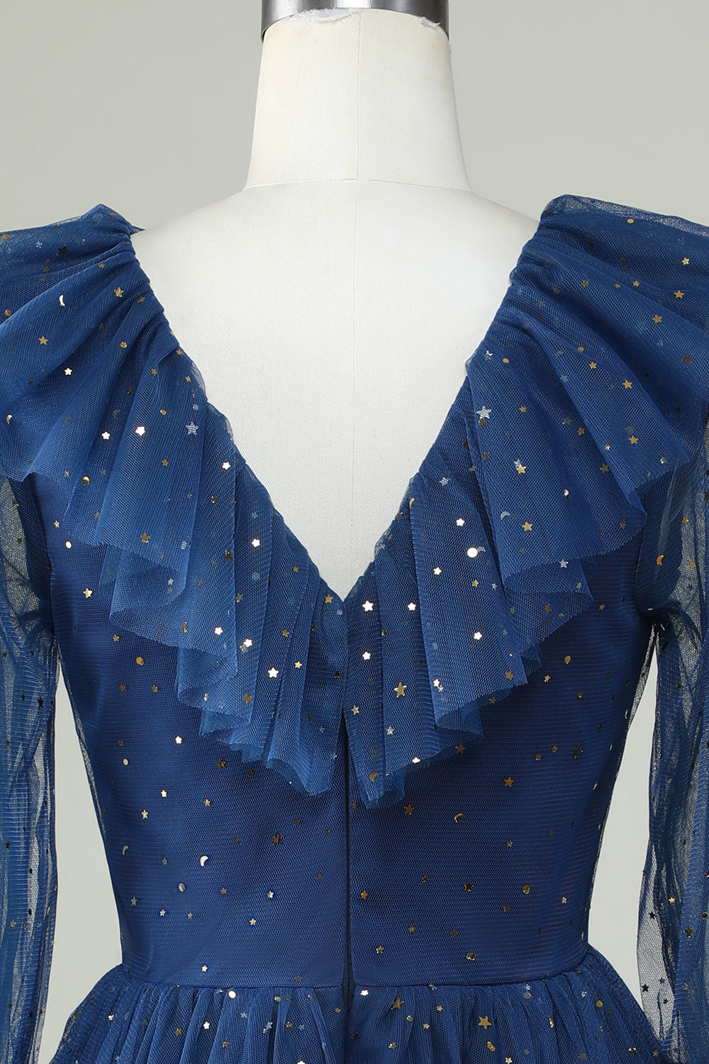 Una línea profunda V cuello azul marino vestido corto de bienvenida con volantes