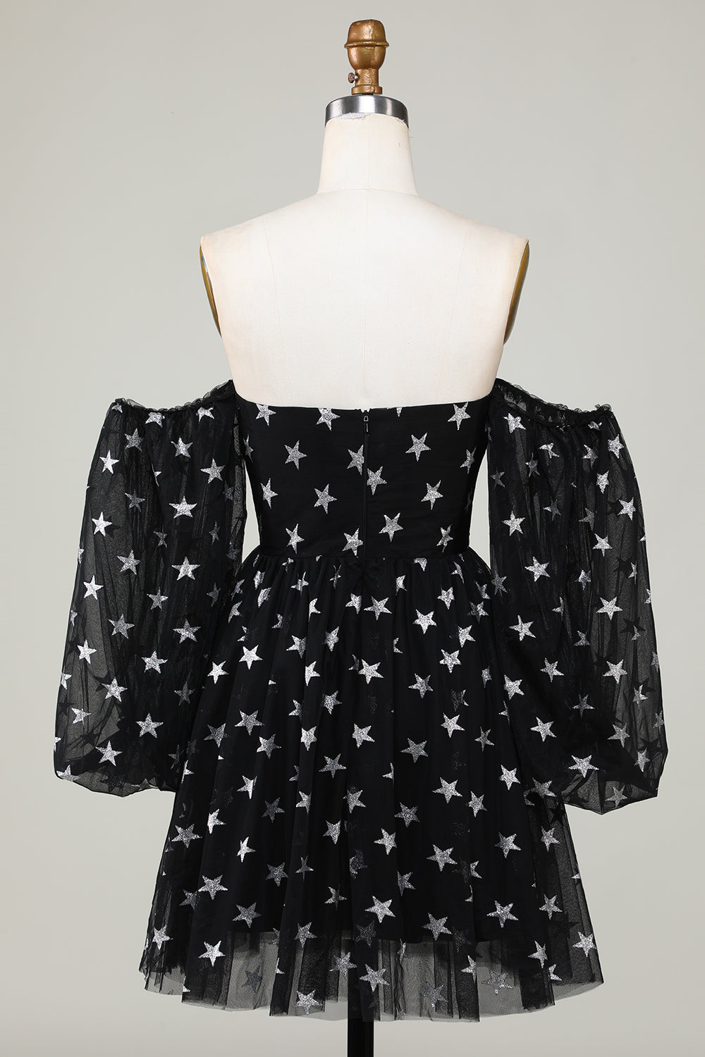 Una línea fuera del hombro Estrellas negras Vestido corto de bienvenida