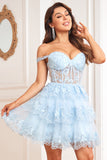 Princess A Line Purple Corsé Tiered Short Homecoming Dress con encaje