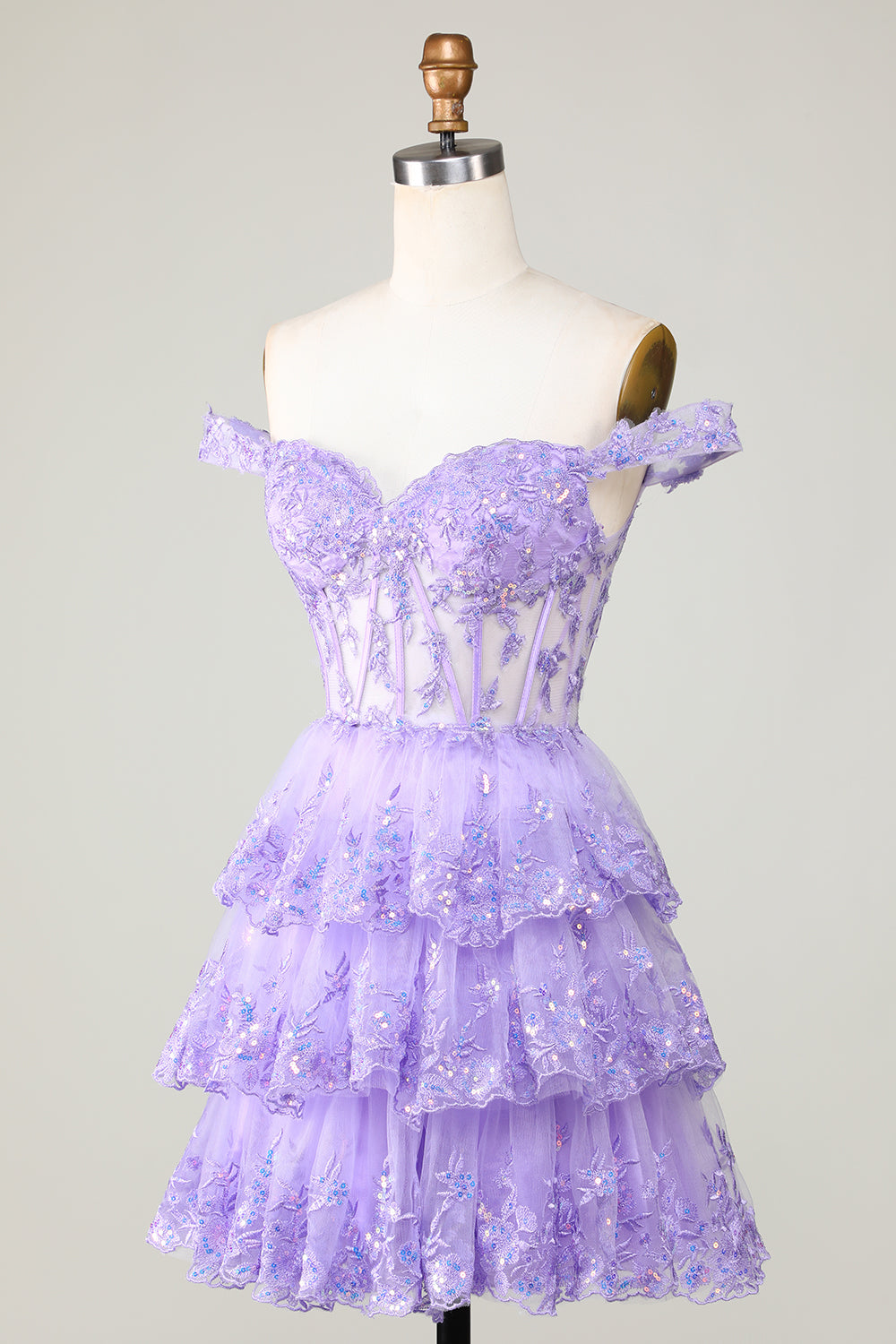 Princess A Line Purple Corsé Tiered Short Homecoming Dress con encaje