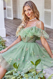 Off the Shoulder Ruffles Tul Homecoming Vestido con bordado