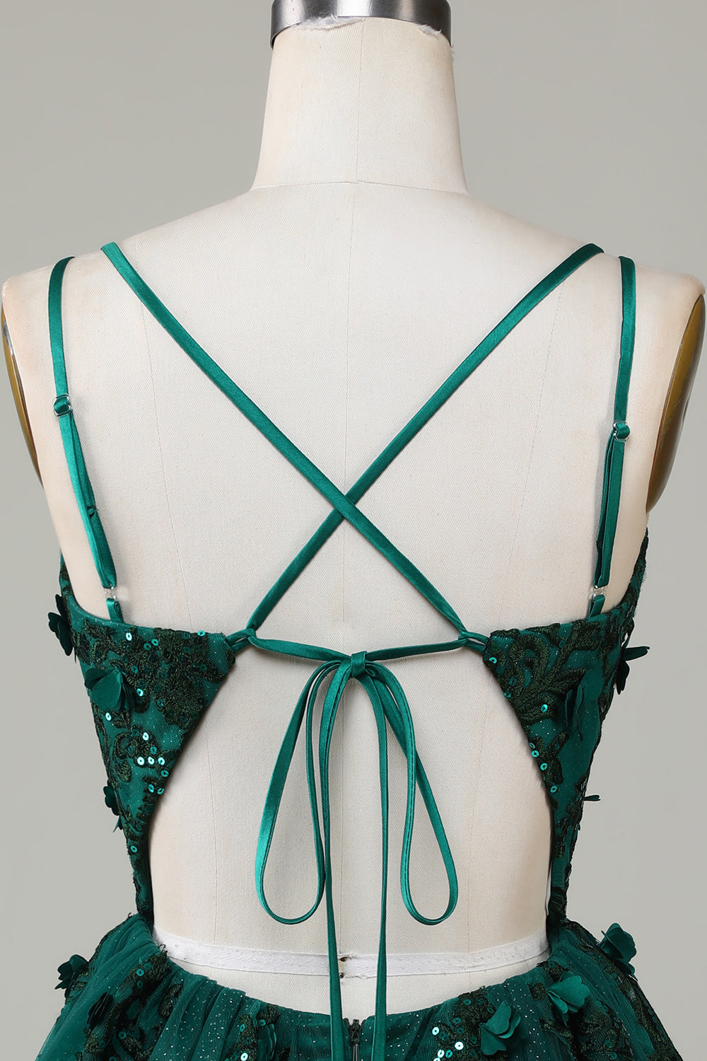 Elegante línea de espagueti correas verde oscuro vestido corto de bienvenida con apliques abalorios