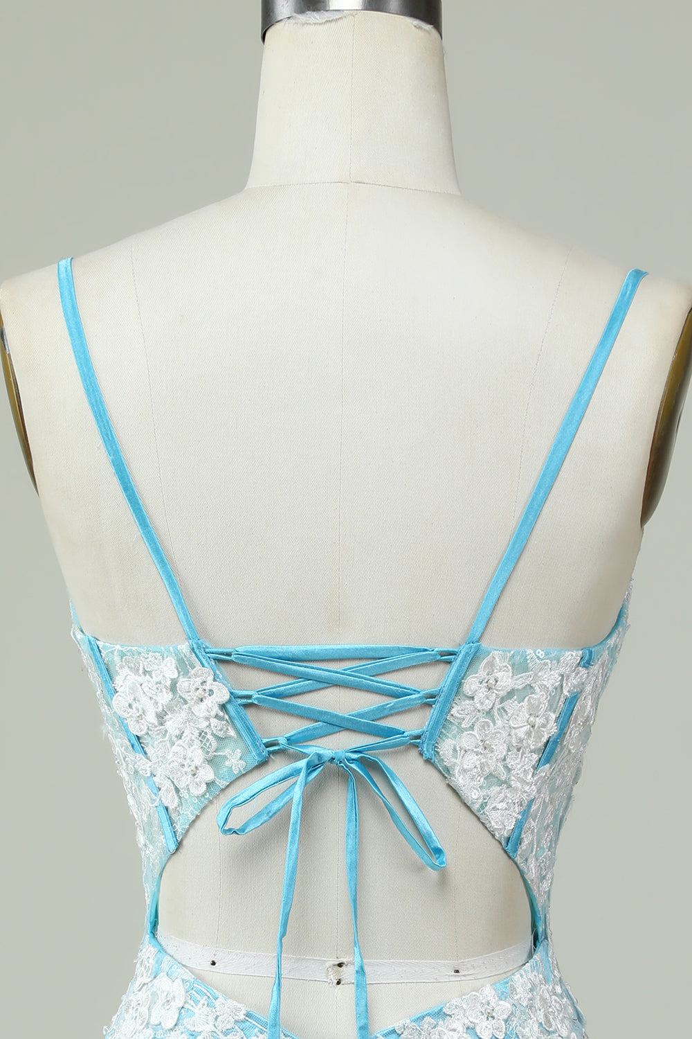 Tiratnes de Espagueti Azul Claro Vestido de Cóctel Con Apliques
