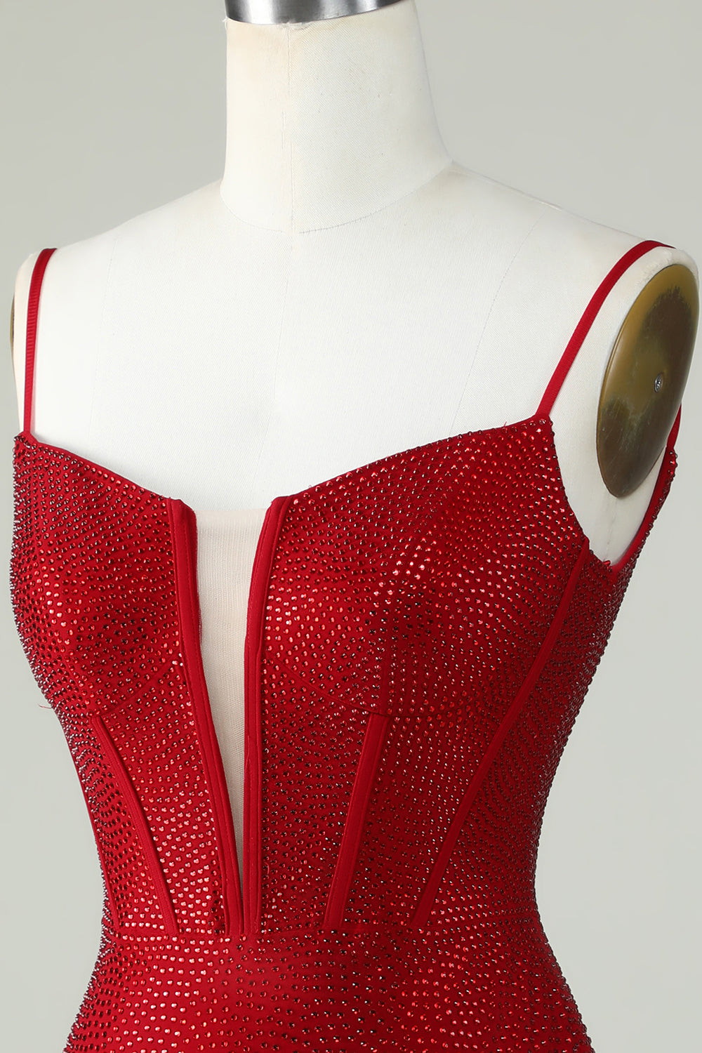 Vaina de espagueti correas rojas Vestido corto de bienvenida con abalorios
