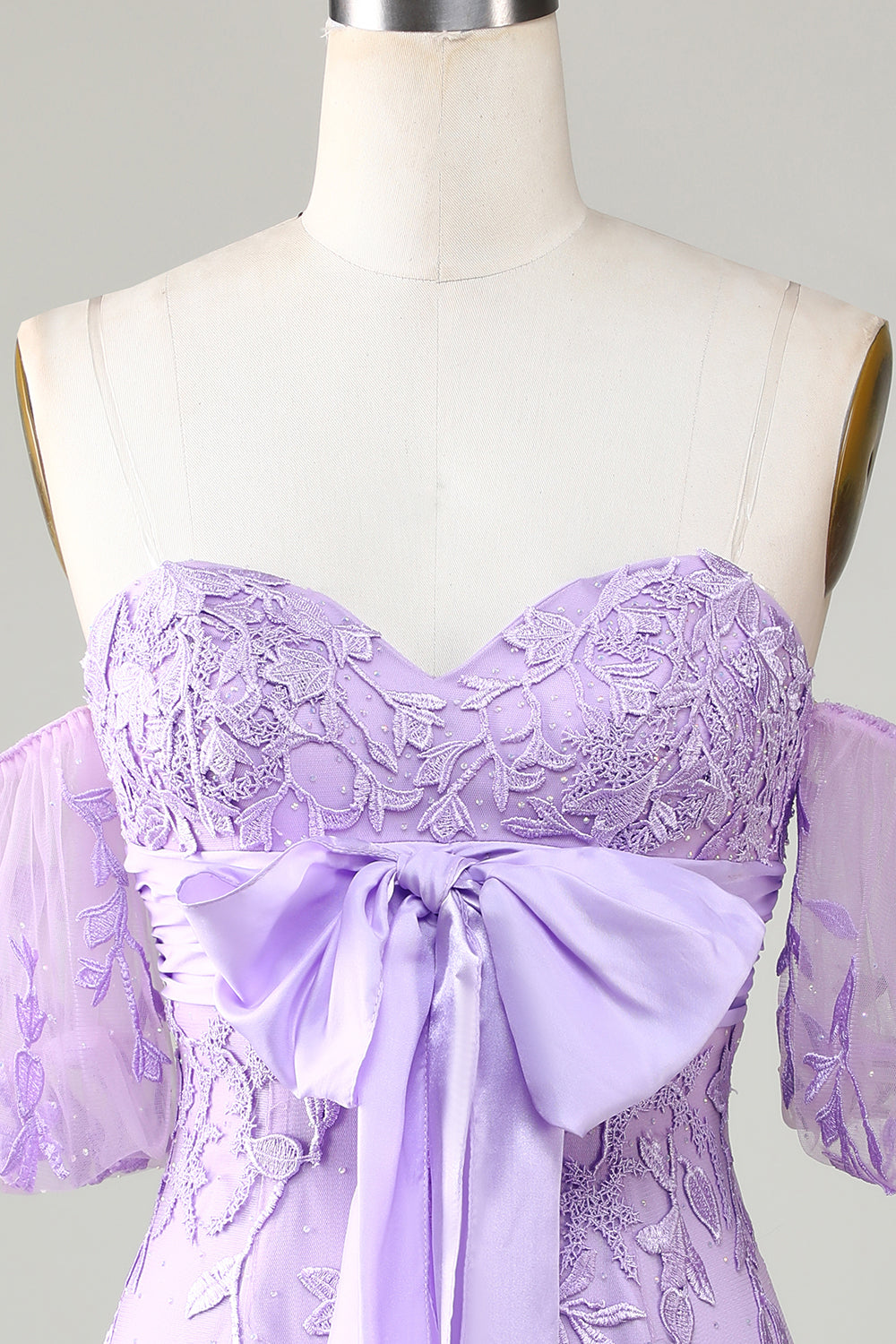 Bodycon Sweetheart Purple Short Homecoming Dress con Bowknot
