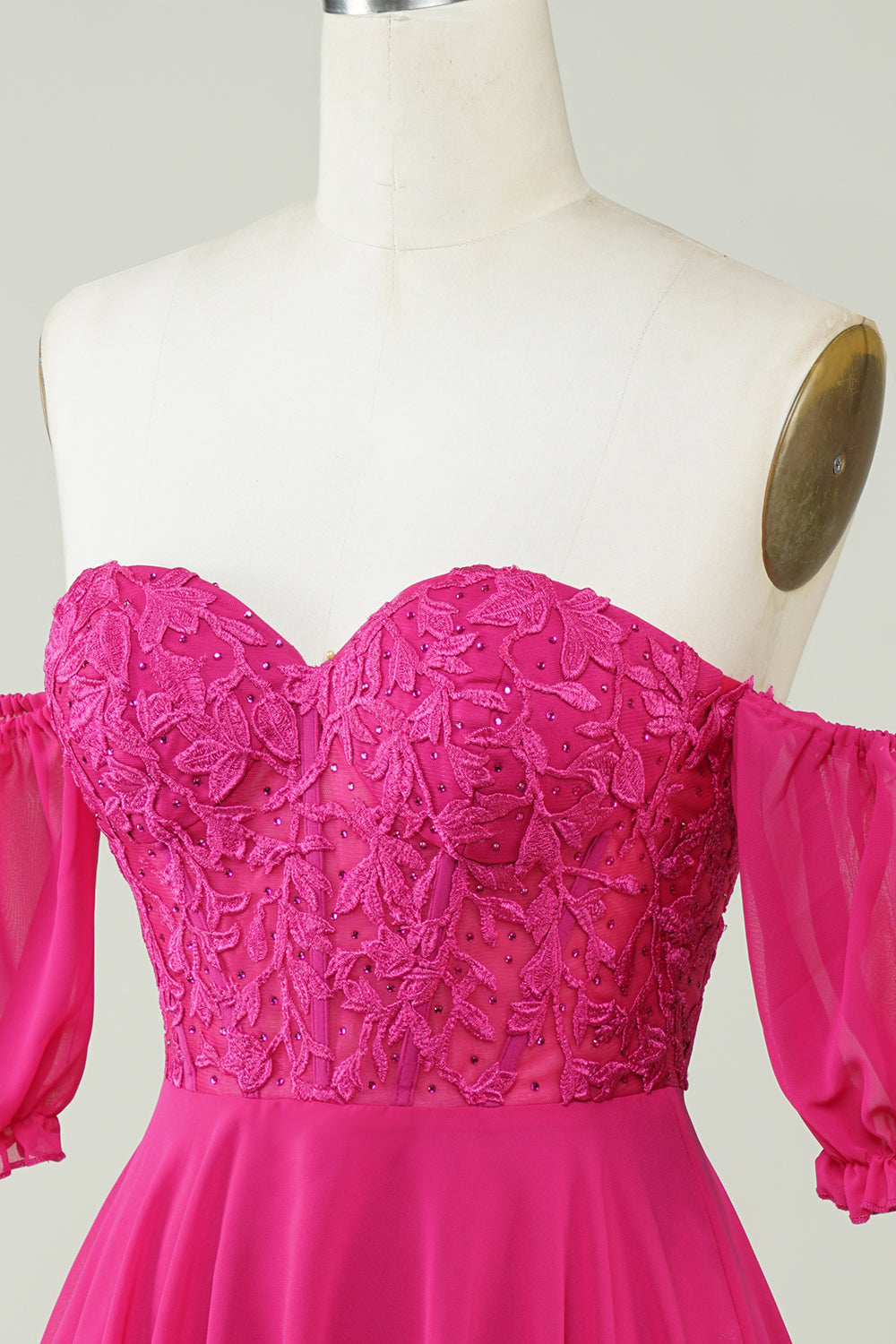 Fucsia Corsé A-Line Chiffon Vestido corto de bienvenida con encaje
