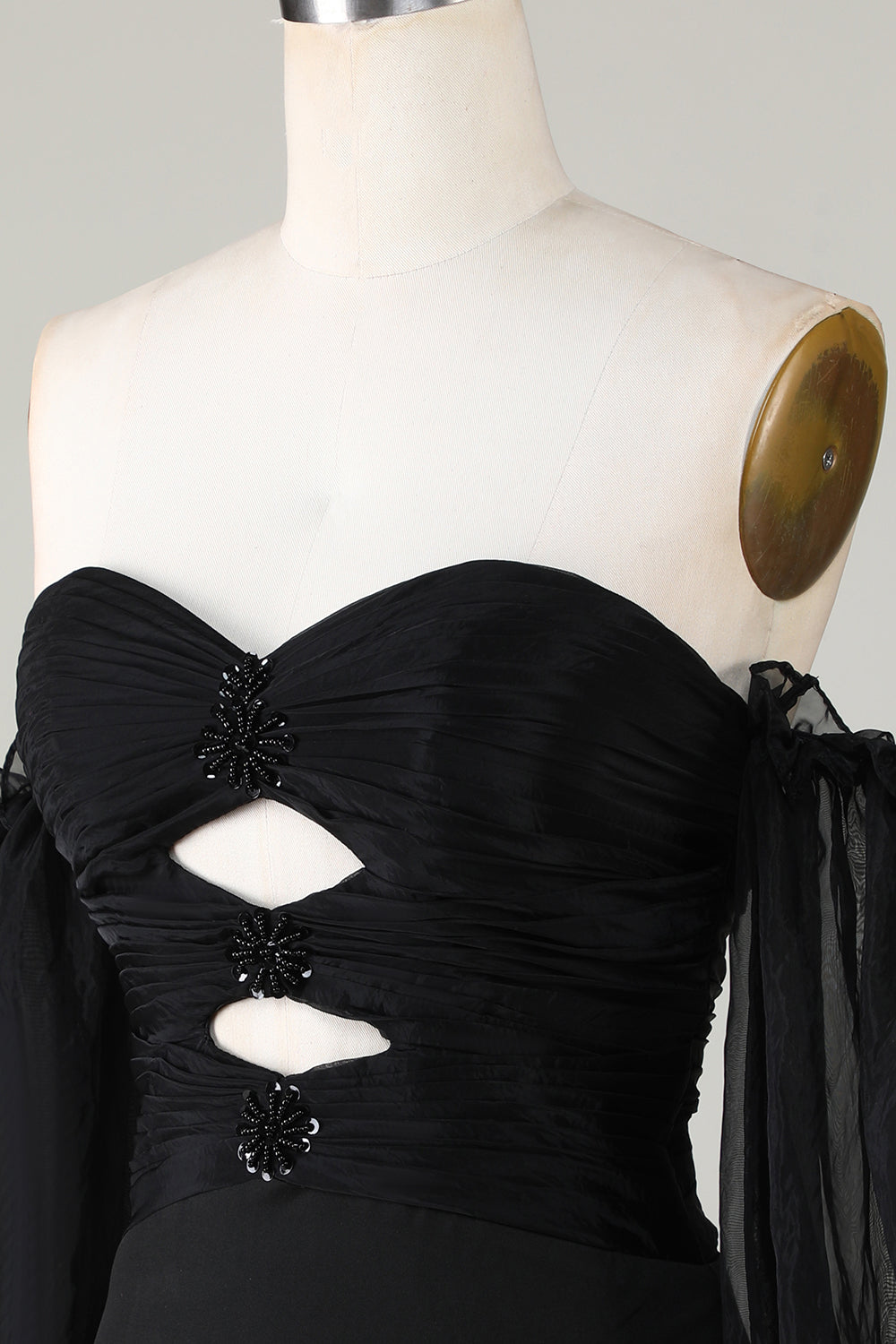 Off The Shoulder Keyhole Vestido negro de bienvenida con abalorios