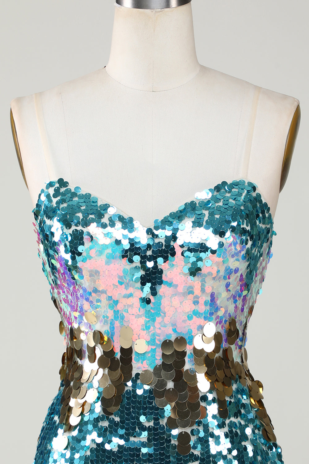 Vestido corto de lentejuelas azul brillante ajustado a casa