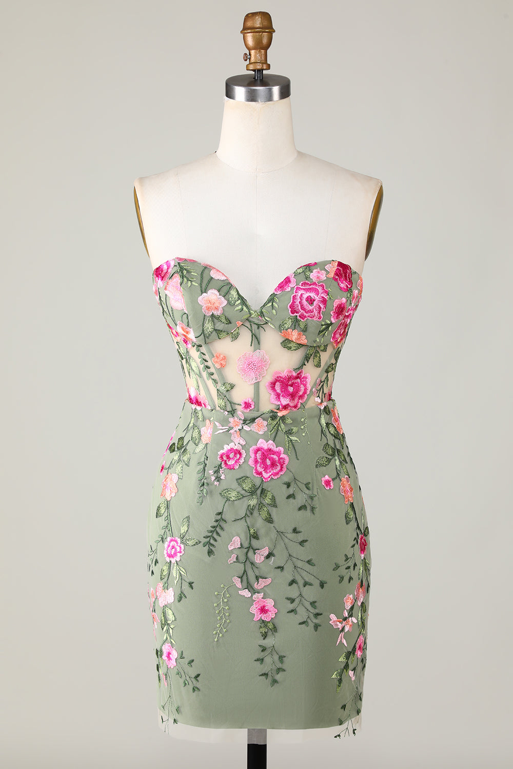 Vestido Negro de Cóctel Con Apliques