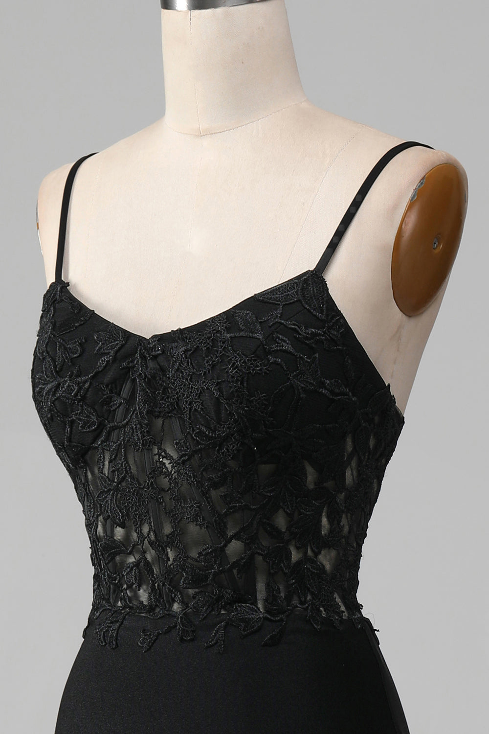 Vestido de fiesta con corsé de tirantes de espagueti de sirena negro con apliques