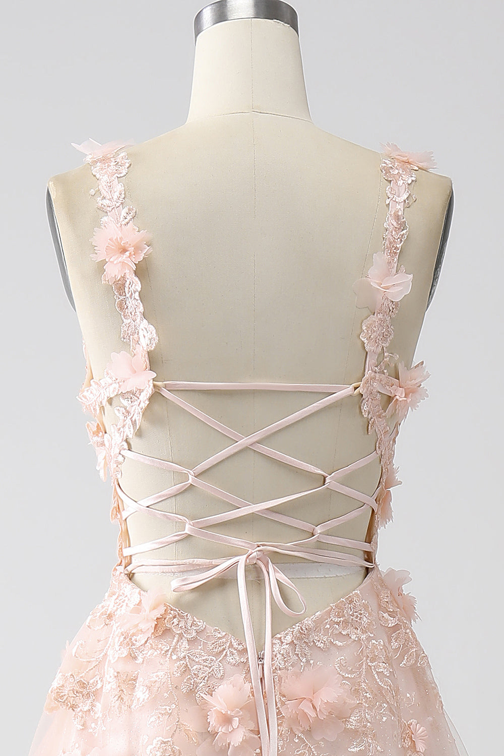 Vestido largo de fiesta con tirantes finos de línea A con apliques