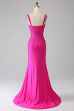 Vestido de fiesta rosa intenso de sirena brillante con hueco