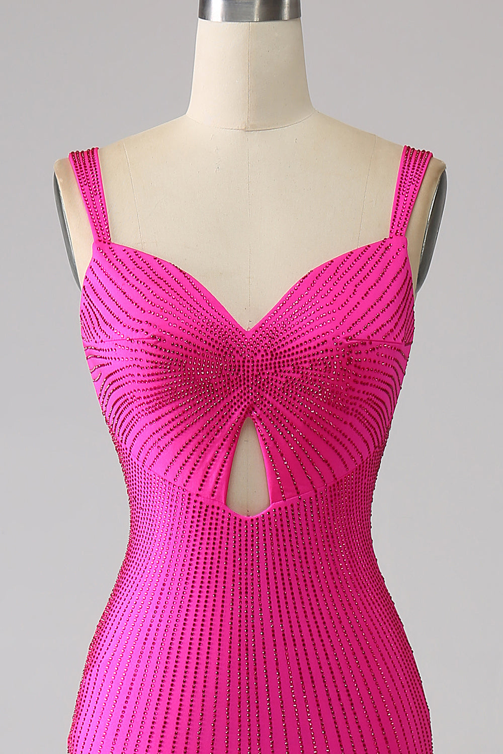 Vestido de fiesta rosa intenso de sirena brillante con hueco