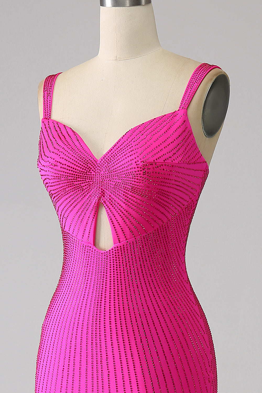 Vestido de fiesta rosa intenso de sirena brillante con hueco