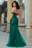Vestido de fiesta de tul verde oscuro con apliques con hombros descubiertos y accesorio