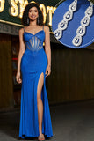 Vestido de fiesta con corsé de purpurina azul real con abalorios con accesorio