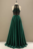 Vestido verde oscuro moldeado largo de fiesta con las flores