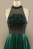 Vestido verde oscuro moldeado largo de fiesta con las flores
