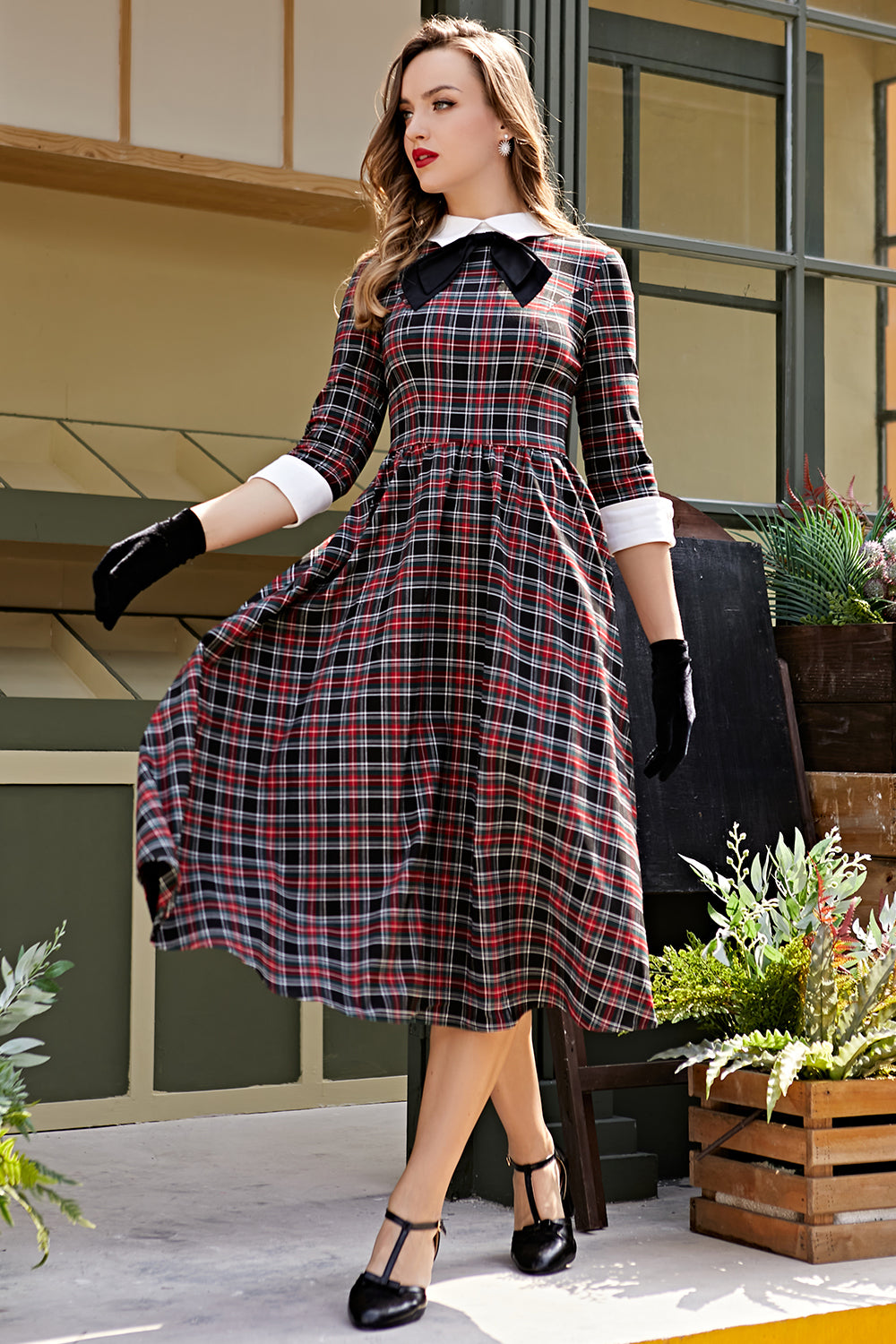 Vestido midi negro a cuadros vintage
