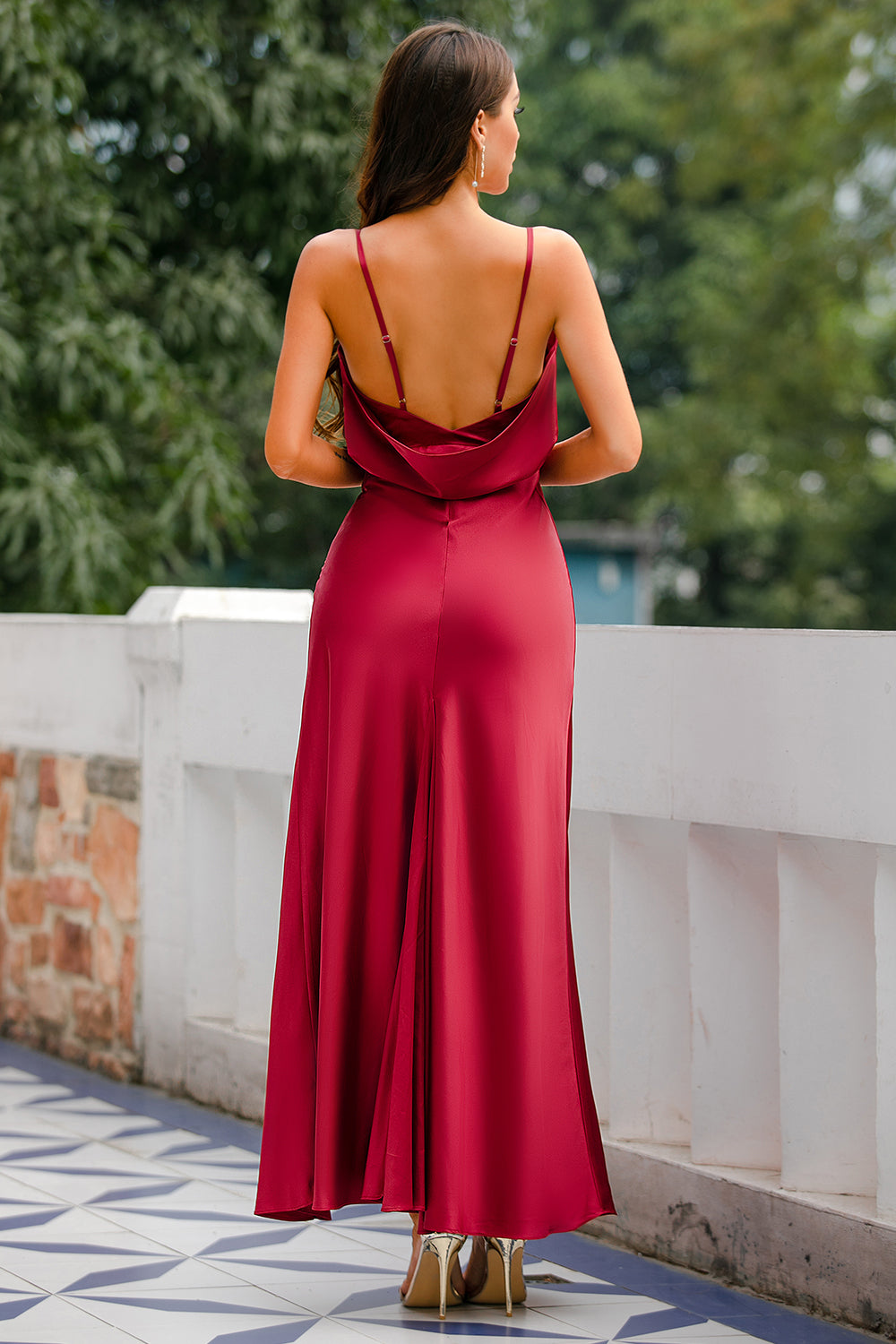 Vestido largo de fiesta sirena burdeos