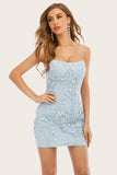 Vestido de encaje corto ajustado
