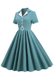 Vestido a cuadros rojos de estilo retro de la década de 1950