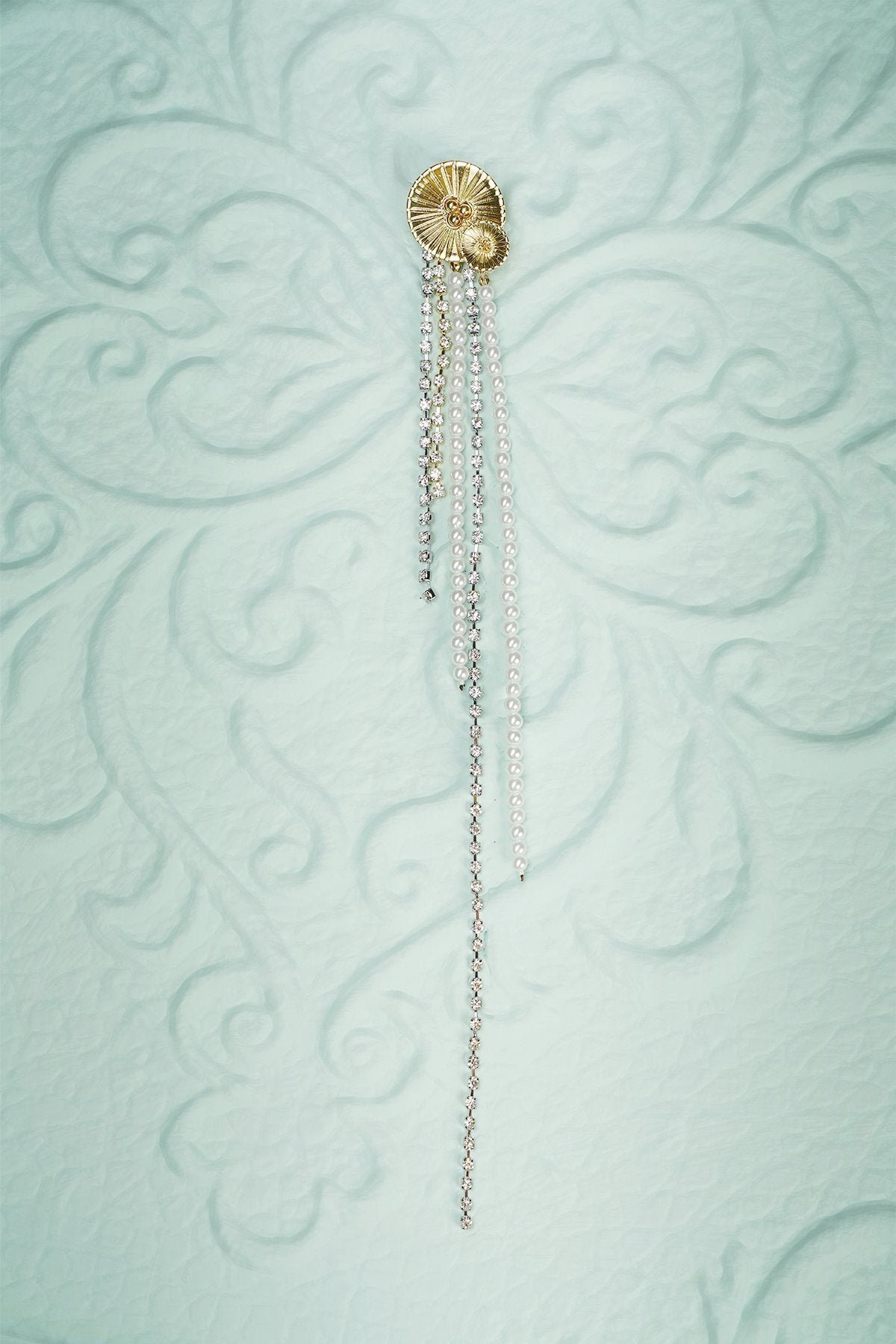 Pearl Metal Brooch - ZAPAKA