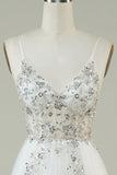Precioso A Line Spaghetti Straps White Tulle Long Wedding Dress con abalorios