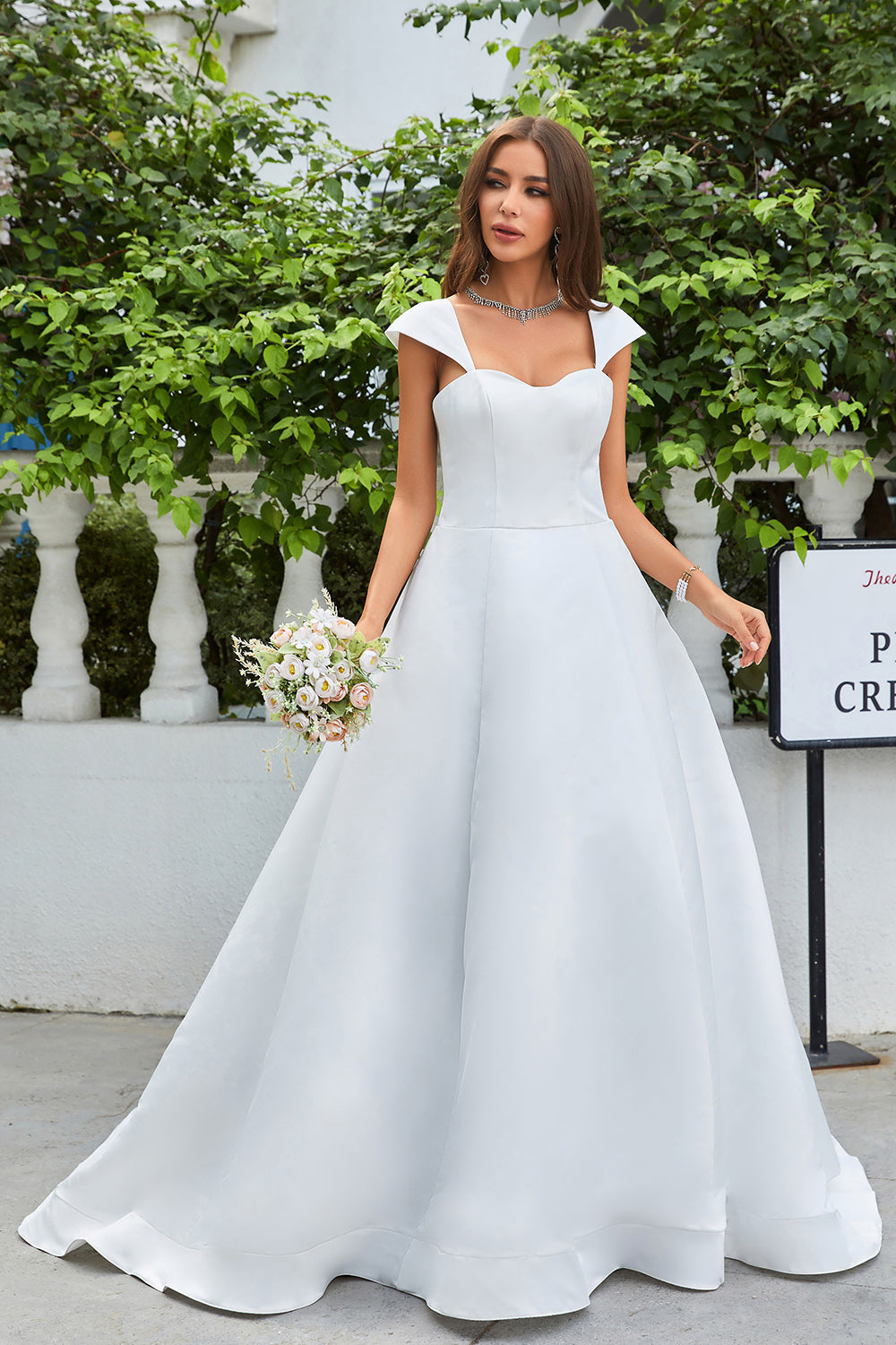 Simple Ivory Satin A-Line Vestido de novia