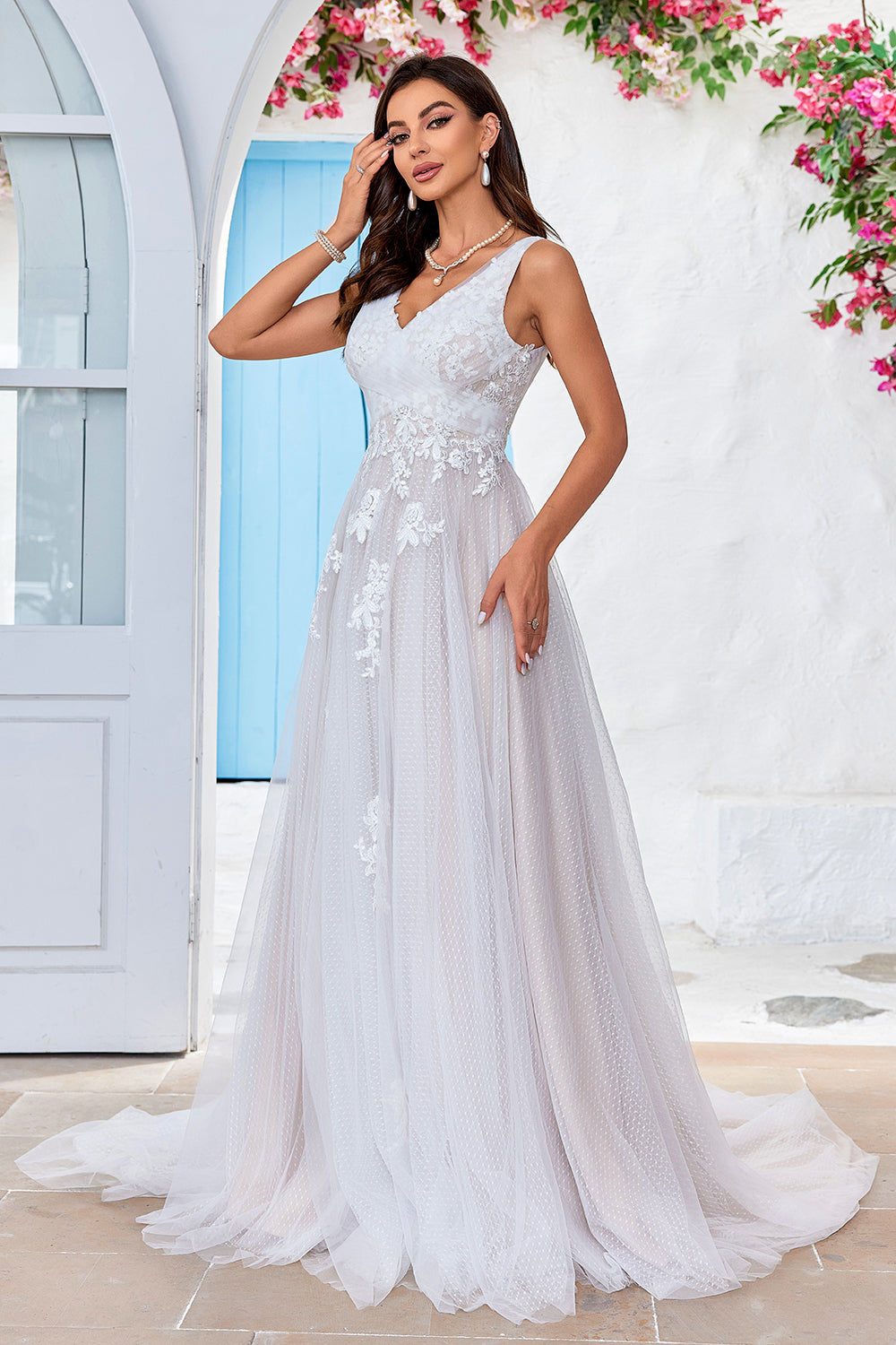 Apricot Tulle Sweep Train A Line Vestido de novia con encaje