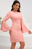 Vestido de cóctel midi midi rosa ajustado con cuello redondo y manga larga