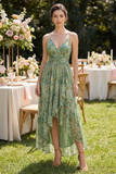 Vestido verde polvoriento de escote en V alto y floral bajo con volantes
